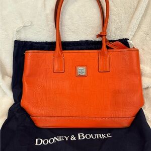 Dooney & Bourke leather leather tote / purse